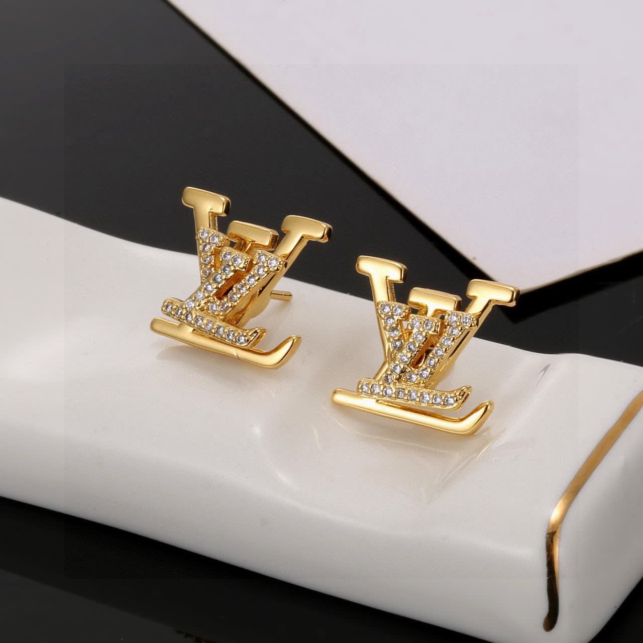 Louis Vuitton Gold Tone Crystal Stud Earrings Louis Vuitton Gold Tone Crystal Stud Earrings